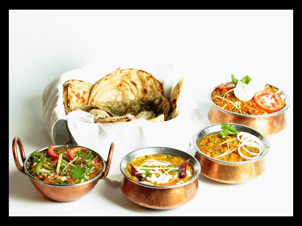 Bravia Hotel Manali Inn מראה חיצוני תמונה